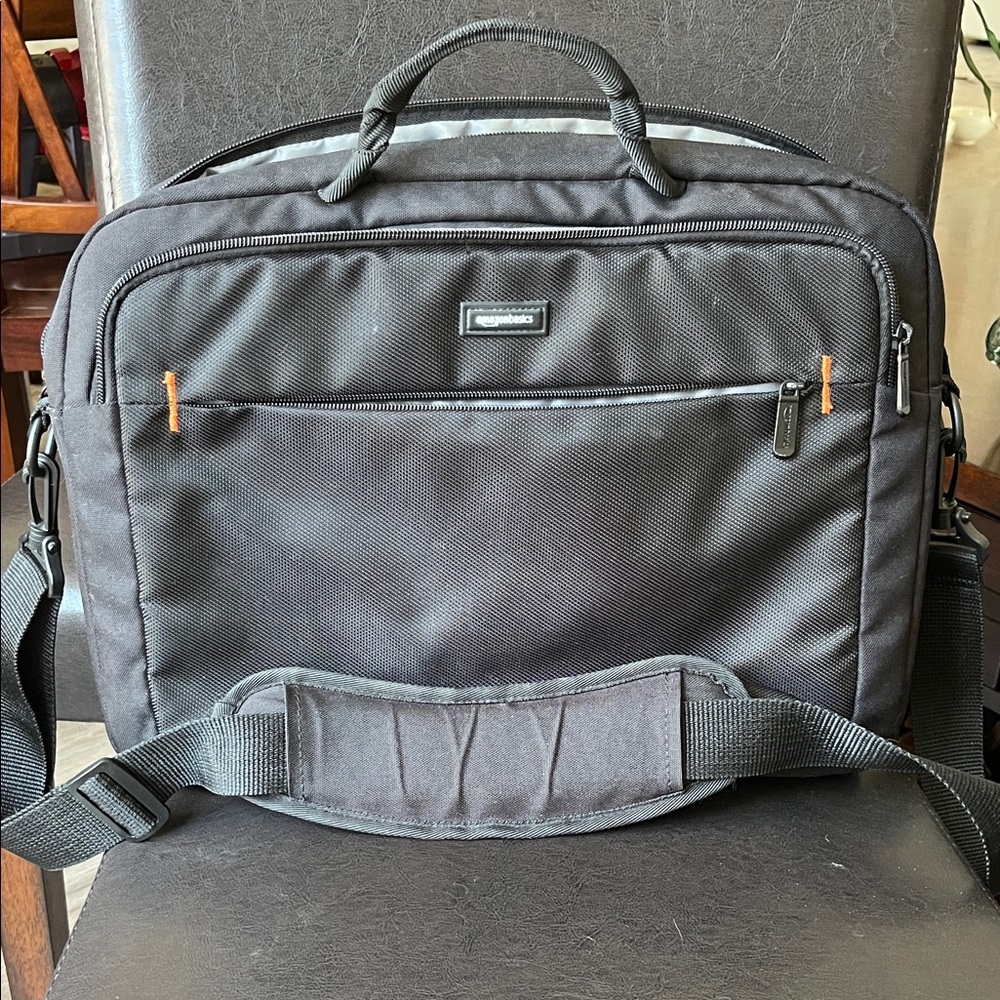 Amazon basics Laptop Bag with Shoulder strap